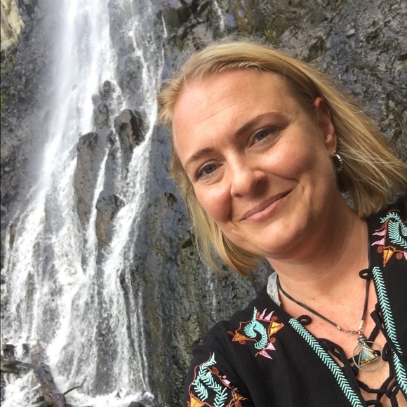 Meet your Posher, Shannon - Picture 4 of 5